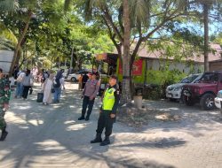 TNI-Polri Intensifkan Patroli Keamanan Wisatawan di Pantai Karanggongso Saat Libur Lebaran