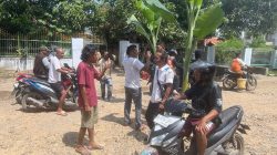 Jalan Provinsi Rusak Parah, Warga di Bima Tanam Pisang dan Blokir Akses sebagai Bentuk Protes