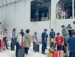 722 Pemudik Arus Balik Asal Bangka Belitung Diberangkatkan KRI Semarang-594 Menuju Jakarta