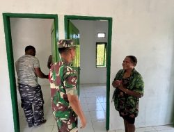 Dandim 1804/Kaimana Cek Langsung Progres Rumah TMMD ke-127 di Kampung Sisir