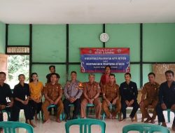 Bhabinkamtibmas Polsek Menyuke Hadiri Kegiatan Musdes Di Desa Gamang