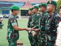 Wujud Perhatian Pimpinan, Pangdam II/Sriwijaya Serahkan Bingkisan Idul Fitri 1447 H Kepada Prajurit dan PNS di Lingkungan Makodam