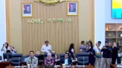 Komisi VI DPR Soroti Agrinas: Dirut Mangkir Rapat hingga Polemik Impor 105 Ribu Pick Up