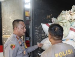 Kapolres Batu Bara Bantu Distribusikan 49 Ton Jagung ke Bulog Asahan, Dukung Program Ketahanan Pangan Nasional
