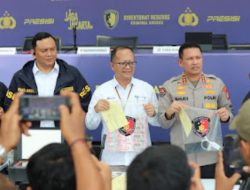 Polda Metro Jaya Bongkar Uang Palsu di Bogor, 12.191 Lembar Disita