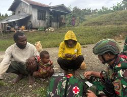 Pos Serambakon Yonif 751/VJS Gelar Anjangsana dan Pengobatan Gratis di Kampung Wanbakon