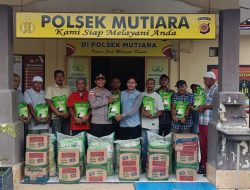‎Polres Pidie Salurkan Bantuan Logistik Kapolda Aceh untuk Korban Banjir
