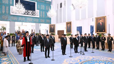 Presiden Prabowo Saksikan Pengucapan Sumpah Hakim Konstitusi dan Keanggotaan Ombudsman RI