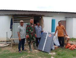 Babinsa Gerak Cepat Salurkan Bantuan BNPB untuk Warga Huntara