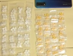 Respon Cepat Polsek Metro Tamansari Amankan Pelaku Peredaran Obat Keras Ilegal di Pinangsia, Polisi Sita Ratusan Pil di Tamansari