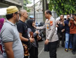 Kapolda Metro Jaya Tinjau Lokasi Kebakaran Aspol Kalideres, Berikan Dukungan kepada Anggota Terdampak
