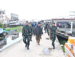 Bangun Akses, Bangun Harapan. Danrem 044/Gapo Tinjau Progres Pembangunan Jembatan