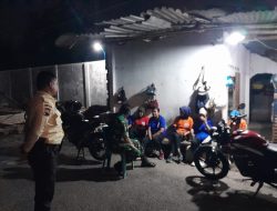 Patroli Malam Humanis, Koramil Teras Hadir Jaga Keamanan dan Pererat Kedekatan dengan Warga