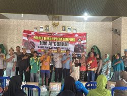 Jumat Curhat Polres Mesuji: Jalin Silaturahmi dan Salurkan Bantuan Sembako untuk Warga Desa Kebun Dalem