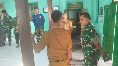 Danramil 03 Serengan Dampingi Sekda Kota Surakarta Cek Rumah Pahlawan Brigjen Slamet Riyadi Yang Mau Di Reha