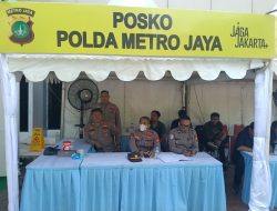 Polisi Siaga di RSUD Bekasi, Kawal Penanganan Korban Kecelakaan Kereta di Bekasi Timur