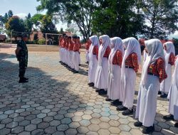 OSIS SMPN 2 Bulukerto Digembleng TNI Dari Koramil 21/Bulukerto