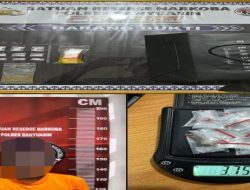 Baru 18 Tahun, Pemuda Banyuasin Jadi Pengedar Sabu — Ditangkap di Kamarnya