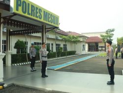 Polres Mesuji Melaksanakan Upacara Hari Kesadaran Nasional dilanjutkan pemberian Reward & punishment (PTDH)