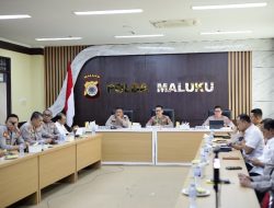Kapolda Maluku Konsolidasikan “Baileo Emarina”, Perkuat Rumah Damai guna Redam Konflik Sosial