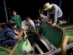 Operasi Gabungan Ditreskrimsus Polda Sumsel Hentikan Dua Kapal Pengangkut Solar Ilegal di Banyuasin, 82.000 KL BBM Diamankan