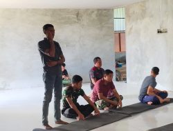 Satgas TMMD ke 128 Kodim 1801/Manokwari Bersama Warga Tetap Tunaikan Sholat Jum’at