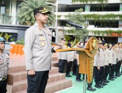 Kapolres Jakbar Pimpin Apel Pelayanan Pengamanan May Day 2026, Siap Jaga Kondusivitas Wilayah