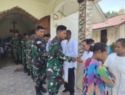 Iman dan Kerohanian Terjaga, Anggota Satgas TMMD ke-128 Kodim 1801/Manokwari Laksanakan Ibadah Minggu Bersama Warga