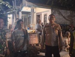 Babinsa dan Bhabinkamtibmas Patroli Kamtibmas di Wonosamodro, Warga Diimbau Tingkatkan Kewaspadaan