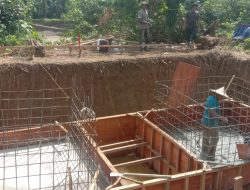 Pembangunan Jembatan Perintis Desa Krueng Mbang Capai 31 Persen