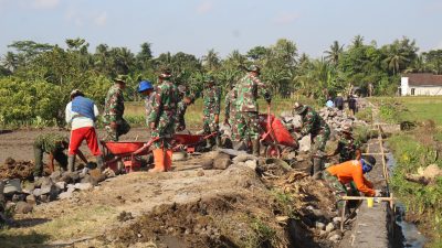 Satgas TMMD Dengan Warga Percepat Pengerjaan Sasaran Fisik 
