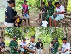 Jalin Komsos Dengan Mama-Mama, Anggota Satgas TMMD Makan Pinang Bersama Warga