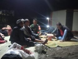 Pererat Silaturahmi dan Jaga Kondusifitas Wilayah, Babinsa Koramil Nogosari Laksanakan Patroli