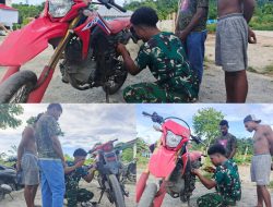 Sertu Calvin Bantu Perbaiki Motor Warga yang Mengalami Kerusakan