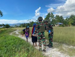 Hangatkan Kebersamaan di Papua Pegunungan, Satgas Yonif 521/DY Gelar Anjangsana di Distrik Elelim