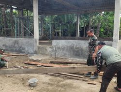 Dukung Pembangunan Sarana Keagamaan, Koramil 03/Dewantara Pimpin Langsung Pembangunan Balai Yayasan Miftahul Jannah
