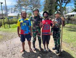 Bangun Solidaritas Bersama Rakyat, Satgas Yonif 521/DY Gelar Gotong Royong di Distrik Bolakme