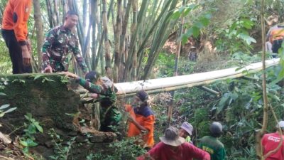 Saluran Irigasi Putus, TNI dan Warga Sokoboyo Bersatu Demi Sawah Tetap Mengal