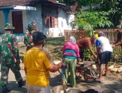 Rawat Tradisi Gotong Royong, TNI dan Warga Bahu-Membahu Bangun Talud Penahan Tanah