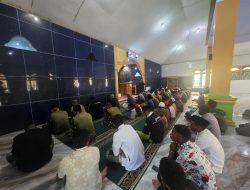 Merajut Kebersamaan di Hari Raya Idul Adha 1447 H, Satgas Yonif 521/DY Rayakan Momen Penuh Hikmah di Masjid Al Aqsa dan Serahkan Hewan Kurban Bersama Warga Distrik Walesi