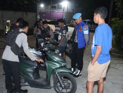 Polres Jakbar Gelar Razia dan Patroli Mobile, Polisi Amankan Sajam