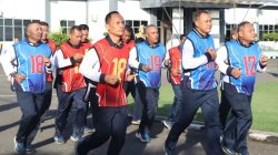 Bersama Prajurit, Komandan Kodaeral XIV Laksanakan Tes Samapta