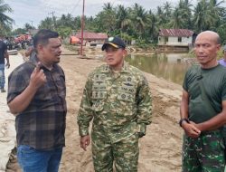 Dandim 0103/Aceh Utara Turun Langsung Ulurkan Kepedulian, Warga Terdampak Air Pasang di Seunuddon Tak Lagi Merasa Sendiri