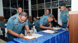 Komandan Kodaeral XIV Sorong Pimpin Penandatanganan Pakta Integritas dan Pencanangan Zona Integritas Tahun 2026