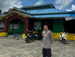 Polisi Hadir Jaga Kekhusyukan Ibadah, Pengamanan Sholat Jumat di Masjid Al Jihad Berjalan Aman dan Lancar