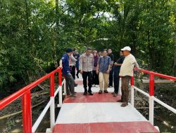 Kapolres OKI Resmikan Jembatan Merah Putih, Wujud Nyata Pengabdian Polri untuk Konektivitas Desa