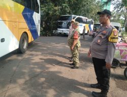 Polsek Bekasi Selatan Amankan Pemulangan Jamaah Haji Kloter 4 Kab. Karawang di Asrama Haji Bekasi