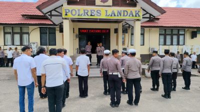 Polres Landak Laksanakan Kegiatan Alarm Steeling, Tingkatkan Kesiapsiagaan Personel dan Pengamanan Mako