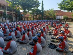 Koramil Klego Gembleng 300 Siswa SMK N 1 Klego, Tanamkan Disiplin dan Jiwa Nasionalisme