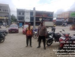 Perkuat Kemitraan dengan Masyarakat, Polsek Ngabang Sambangi Tukang Parkir dalam Patroli Dialogis